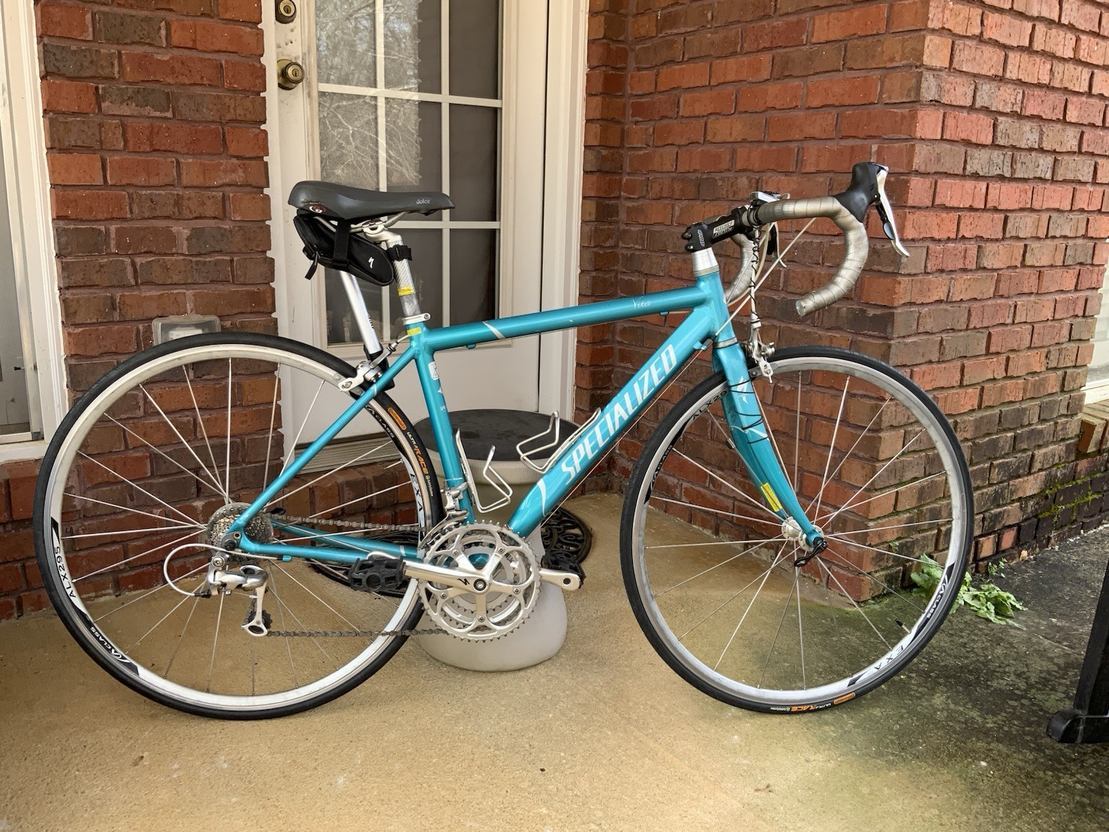 Specialized Vita Women’s Road Bike, 105 Group Set w/ Accessories. Needs Repair