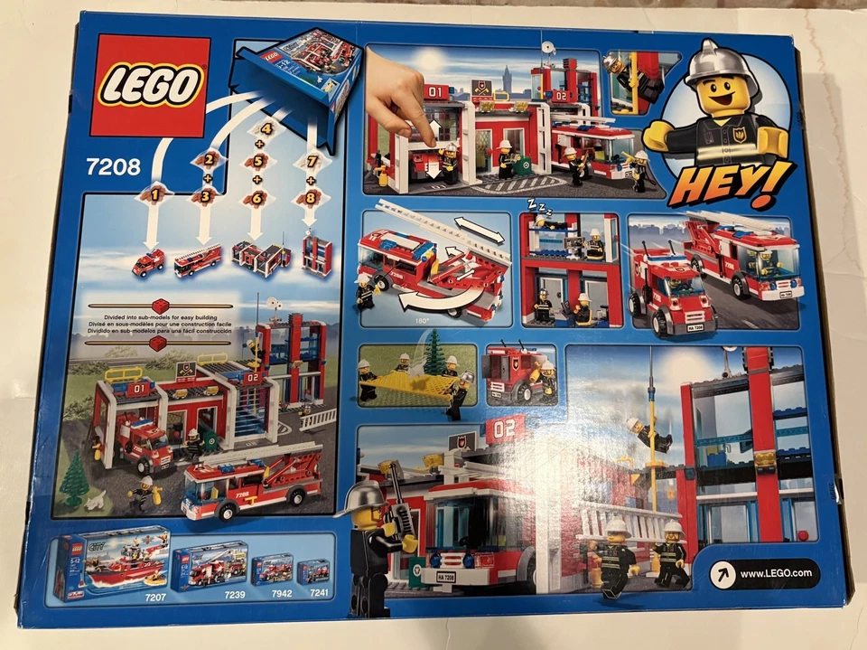 LEGO CITY: Estación de Bomberos (7208) Nuevo sellado de fábrica con algunos daños en la caja Foto 2 de 4
