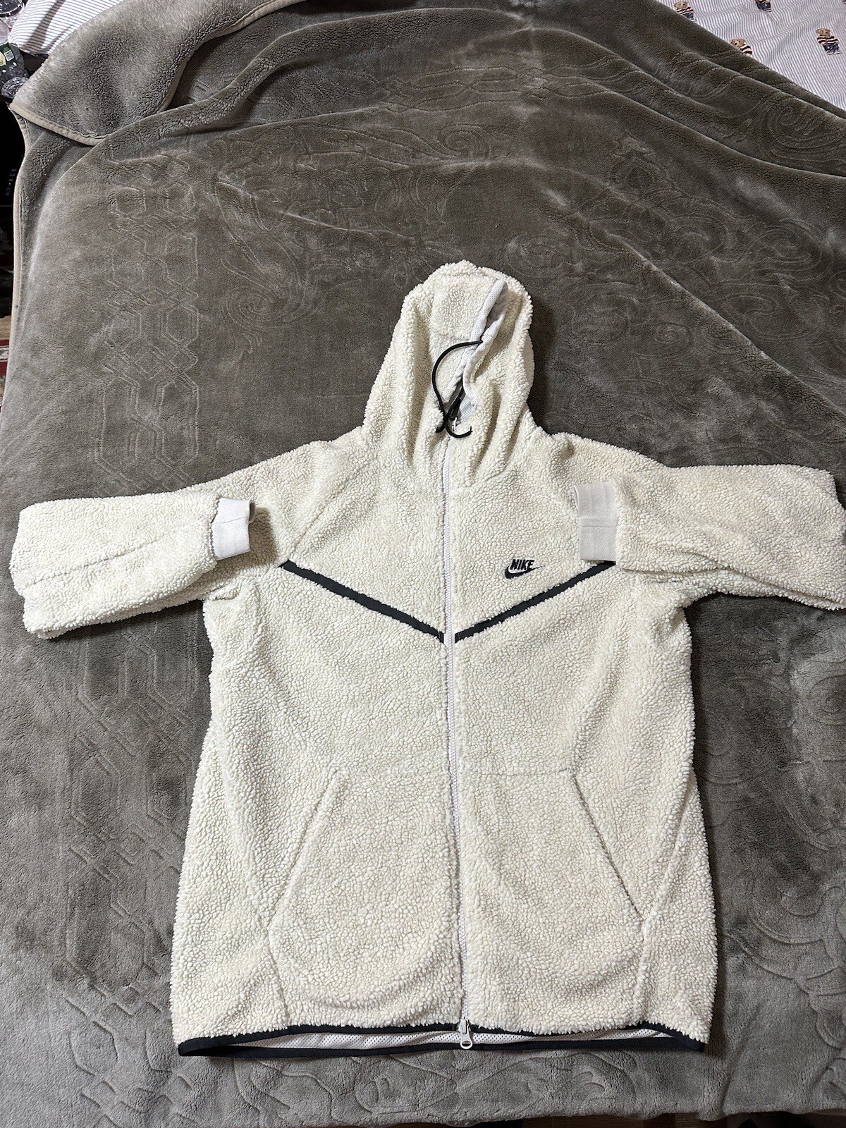 Nike Tech Fleece Sherpa ICON Wind Runner Jacket White… - Gem