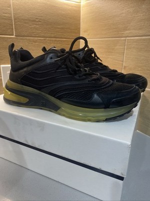 Givenchy Men s Runner Black Leather 11 Us 44 Eu Excellent Condition  