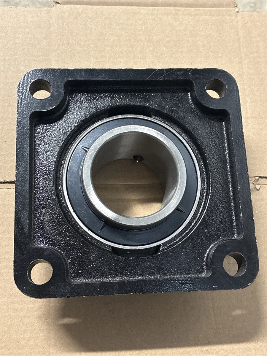 UCF215-47 Flange Bearing 4-Bolt Self-Aligning, Solid Base photo 6
