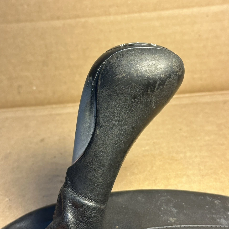 Porsche Boxster S 6 velocidades perilla de cambio con bota 911 Carrera original OEM 1999-2004 Foto 2 de 4