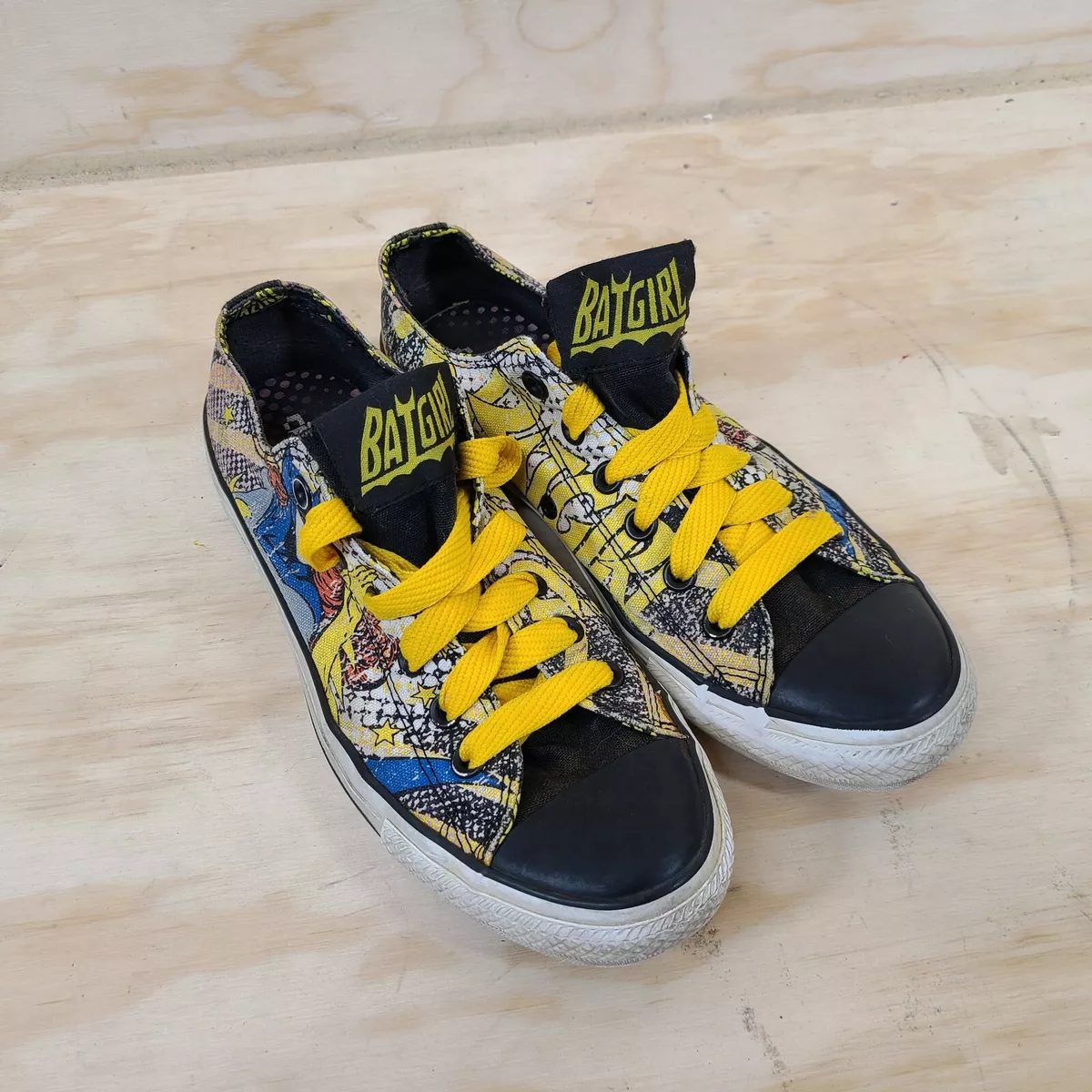 Batman converse clearance mens size 9