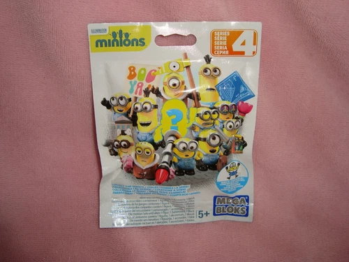 2015 Mega Bloks blind bag Minions Series 4