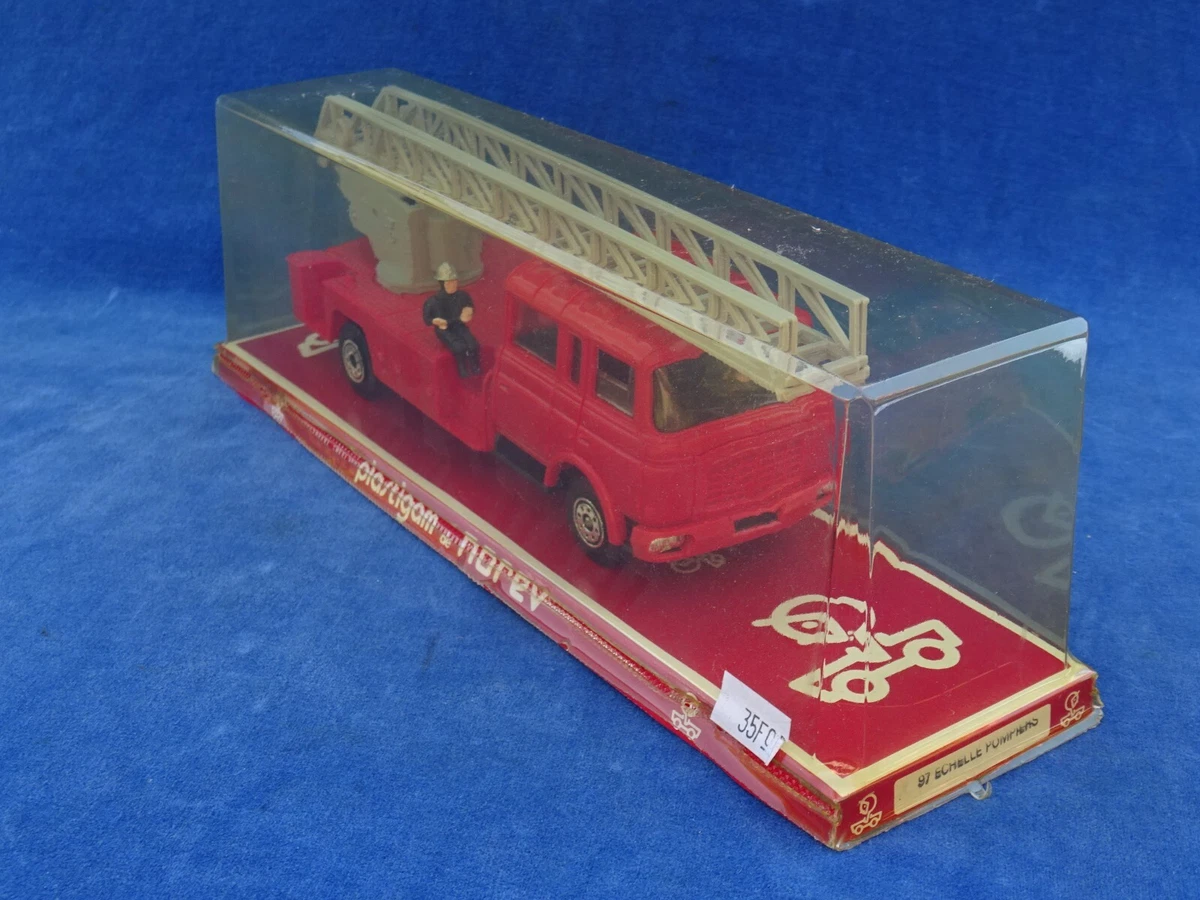 CAMION BERLIET GLB 1958 POMPIER DU VAR KIT CCC 1:50 de reference
