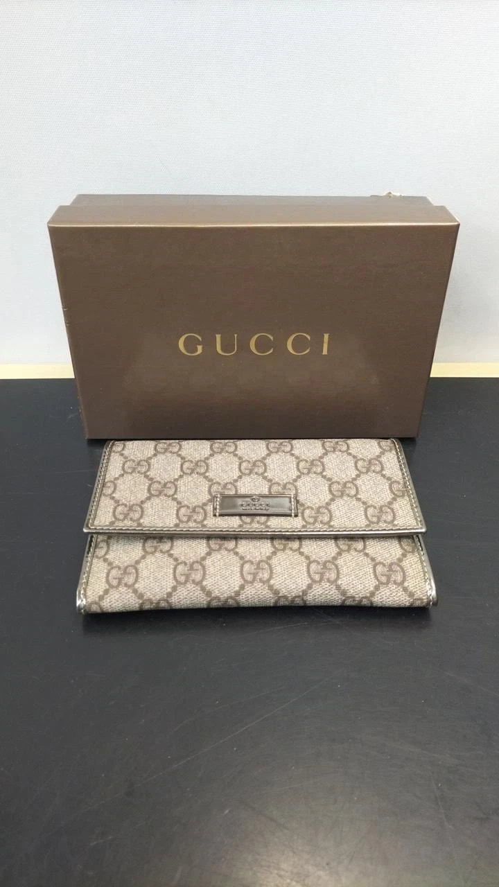 GUCCI Authentique Portefeuille Pliable GG Supreme Beige L15,5 x H10,5 x P1 cm avec Boîte Italie