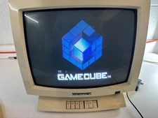 Magnavox Vintage CRT TV 13" With Remote Model 13G602-00AA NES SNES Gamecube