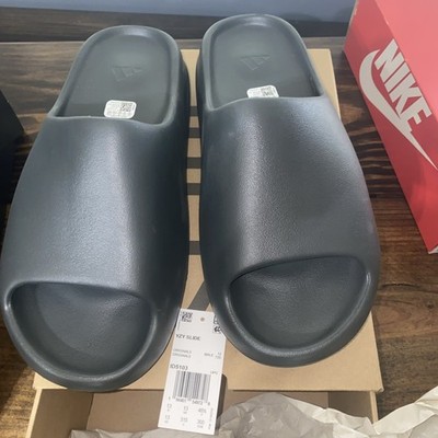 adidas Yeezy Slide Dark Onyx Men's Size 13 ID5103