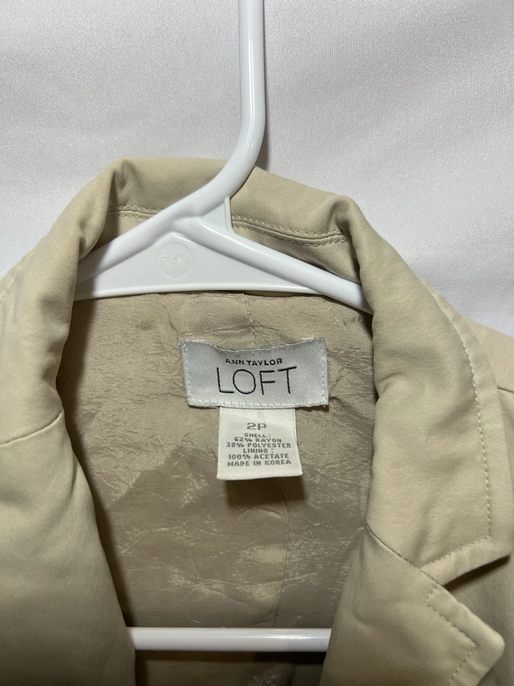 Blazer Ann Taylor Loft Crema 3 Botones Informal Chaqueta de Negocios Talla 2P Foto 2 de 4