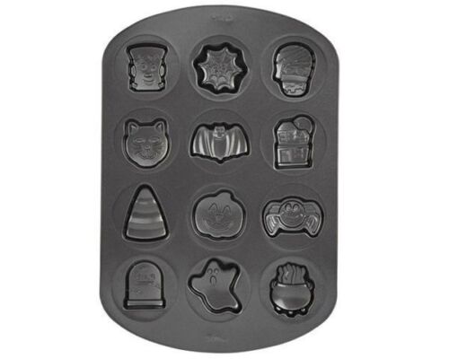 Halloween Cookie Shapes Non Stick Pan from Wilton 8131 NEW