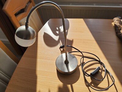 Globo Tischlampe Led. Wie neu