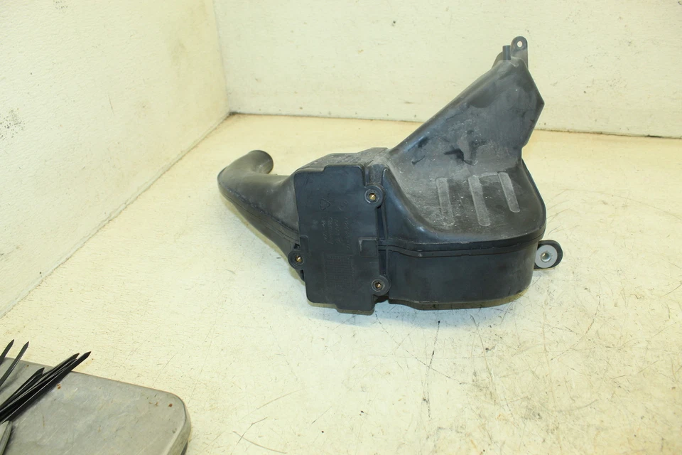 14 BMW C600 SPORT OEM CONDUCTOS DE ADMISIÓN DE AIRE E12 Foto 4 de 4