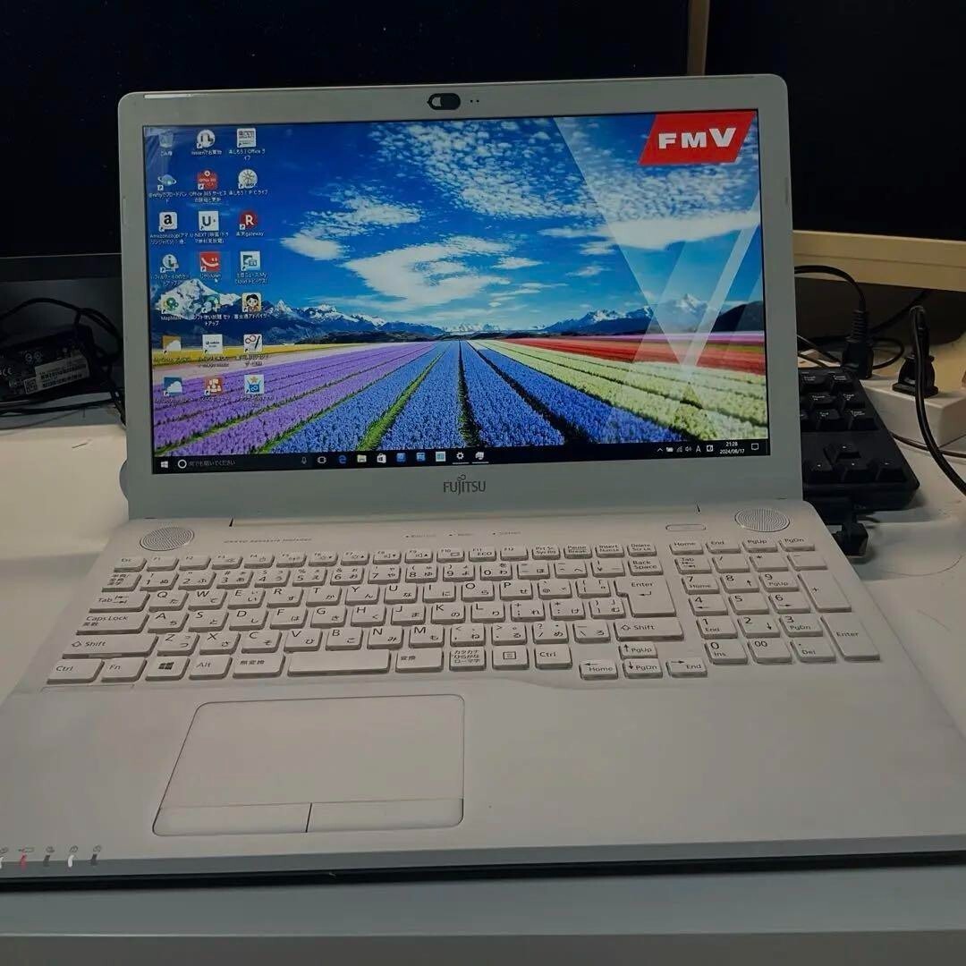 Fujitsu LIFEBOOK FMVAH53/X Intel Core i7 6700HQ 2.60 GHz SSD Fujitsu LIFEBOOK FMVAH53/X Intel Core i7 6700HQ 2.60 GHz SSD