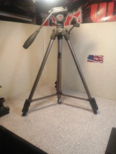 RADIO SHACK TRIPOD RST-84V  THE SMOOTH MOBILIZER PERFORMANCE TRIPOD-IN GREAT CON