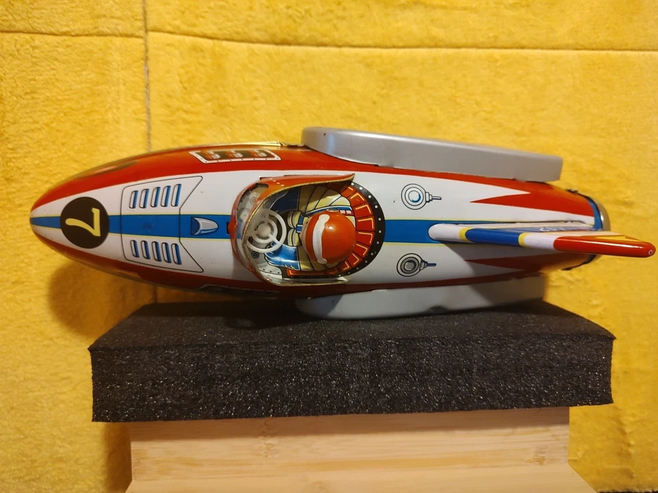 Great Flying Boat Friction Tin Toy Space Ship Car MF-742 Vintage  - Image 2 of 4