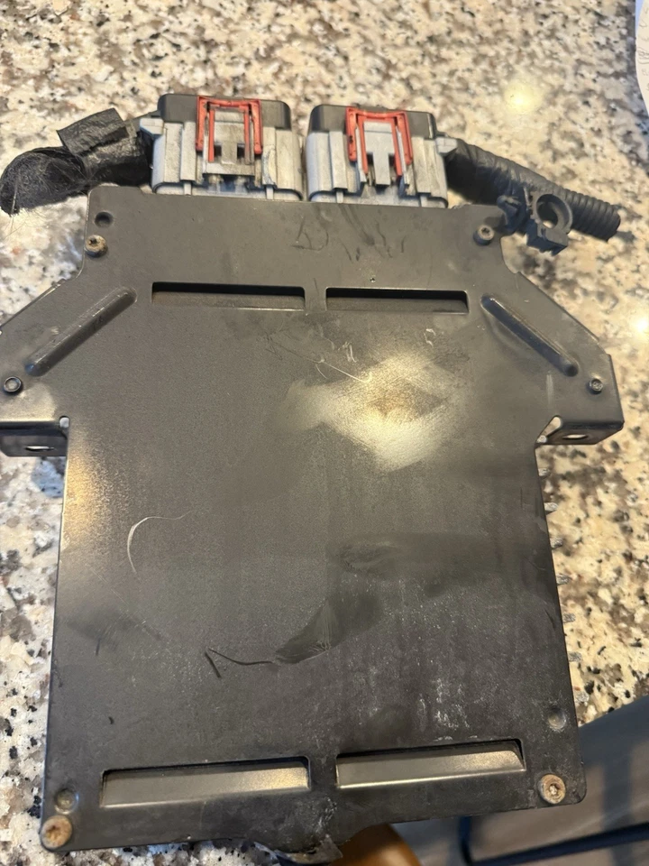 Chrysler Sebring 1999 convertible módulo de control del motor ECM 04745860 Foto 4 de 4