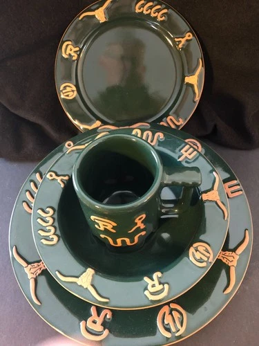 Frankoma Pottery RANCH Forest Green - Beautiful Dinner Set with Mug - Excellent