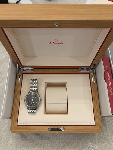 Omega De Ville Prestige Black Dial 40mm Steel  434.10.40.20.01.001 Warranty