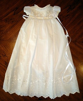 Beautiful Christening Gown 6 months Eyelet Embroidered 29'' long 2 piece set CG3