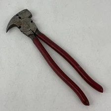 Heavy Duty Fencing Pliers Wire Cutter Hammer Fence Tool Multi-Function Hand Tool