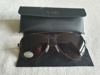 Guess Sonnenbrille braunes Gestell. GUF 691B. Mit Koffer.