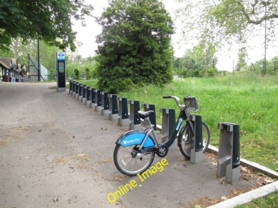 Photo 6x4 Regents Park: Barclays hire bikes Marylebone/TQ2881 A docking  c2012