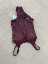 ESSENTIAL CREW NECK SLEEVELESS BODYSUIT (61)