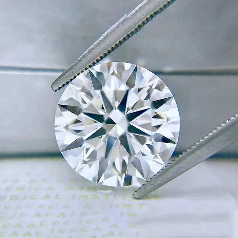 2 Ct Beautiful Round Lab Grown Diamond Flawless With VVS1 Clarity IGI Certified - Image 4 of 4