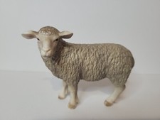 Schleich Female Sheep #13283 - 2003, Retired