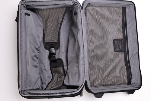 TUMI 22" Continental Expandable Alpha 2 Carryon 2 - Wheel Nylon Luggage - Picture 9 of 13