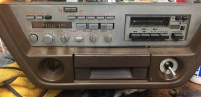 NISSAN DATSUN 280ZX OEM CASSETTE PLAYER RADIO TAPE STEREO HEADUNIT