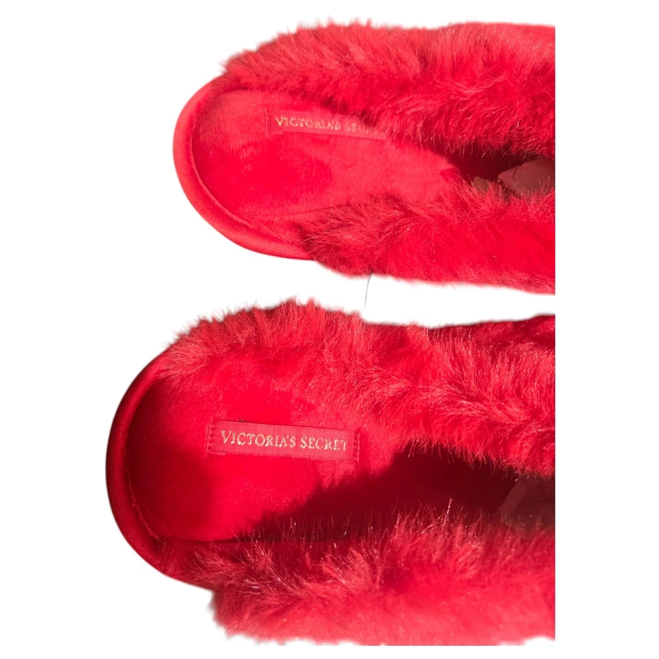 VICTORIA'S SECRET RED FAUX FUR COZY SLIPPERS | BLING VS LOGO | SIZE SMALL - Image 2 of 4