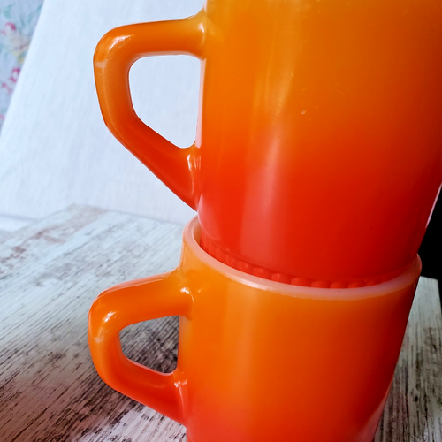 4 Vintage Fire King Mugs Orange Ombre Stackable Milk Glass - Picture 5 of 9