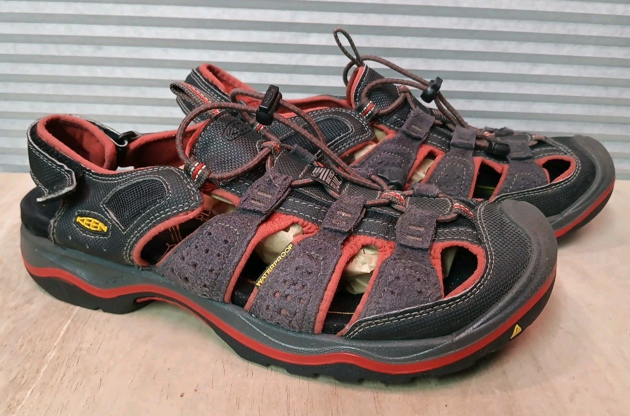 Keen Newport H2 Punta Chiusa Impermeabile Uomo 11.5 Nero Rosso Grigio Pesca Escursionismo