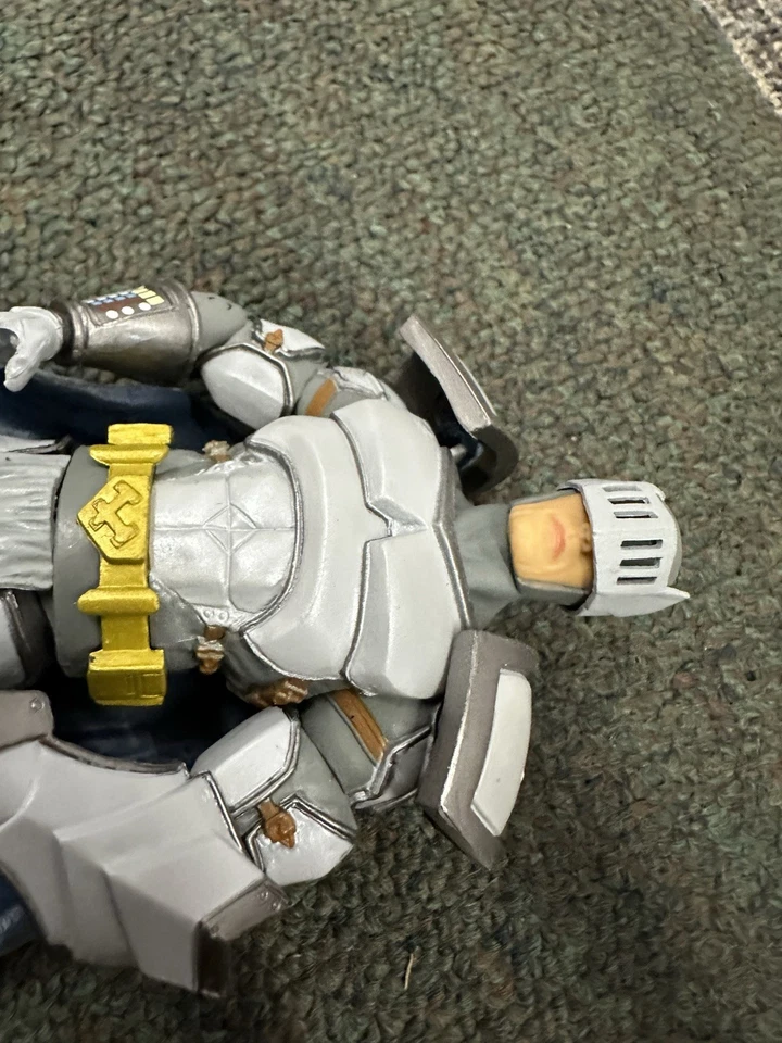 "Figura de 6"" DC Direct Batman Incorporated White Knight tal cual" Foto 3 de 3