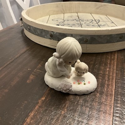 Hallmark Precious Moments Figurine Growing In Grace Age 8 163759 Girl with Puppy