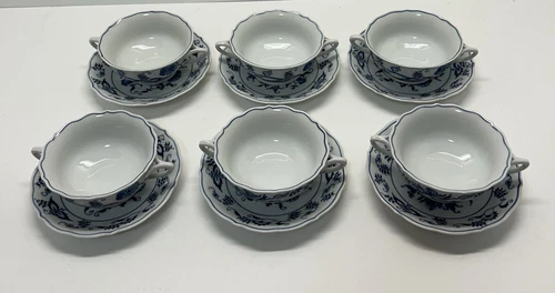 6 VINTAGE BLUE DANUBE BLUE ONION DOUBLE HANDLED CREAM SOUP BOWLS WITH SAUCERS