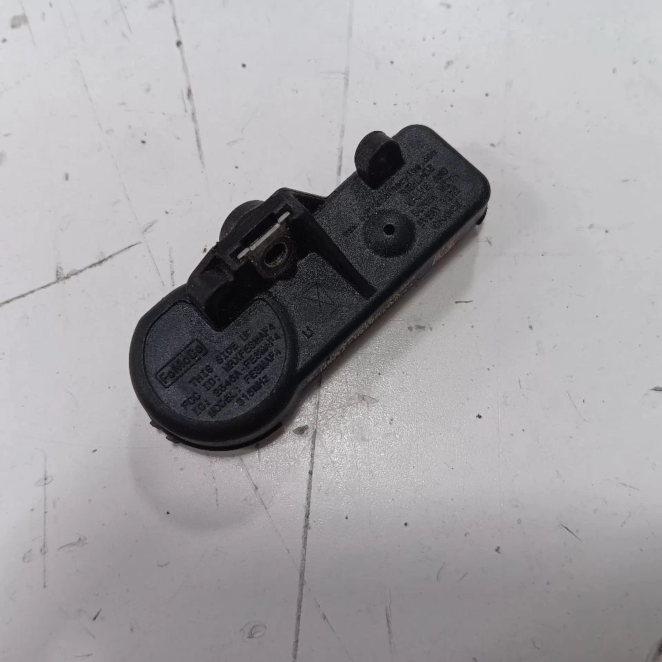 Sensor sistema monitor presión neumáticos Ford Fiesta TPMS 2014 2015 2016 2017 2018 2 Foto 2 de 4