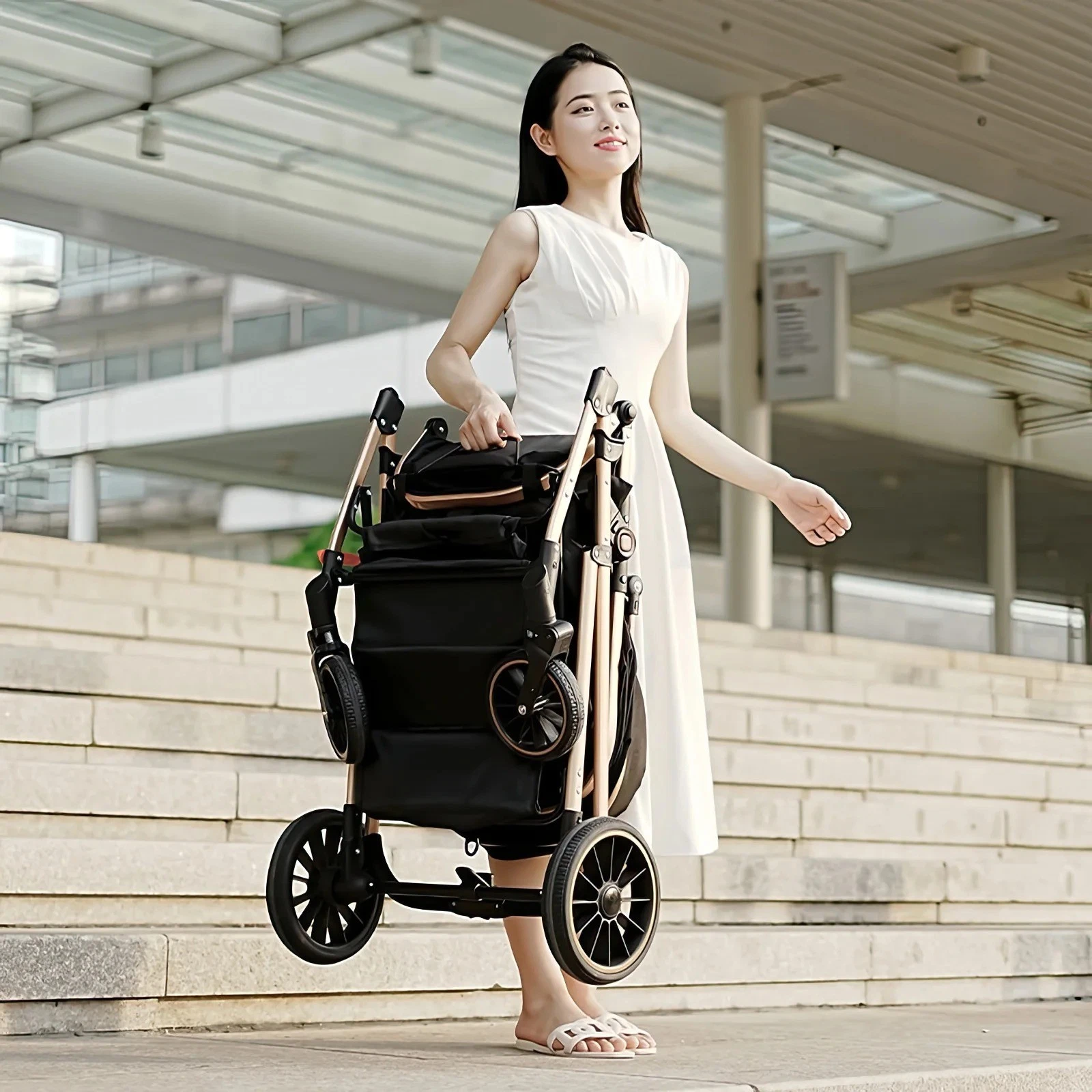 Lightweight Travel Stroller: High Landscape, 4 Wheels, One Hand Folding Function
Opens in a new wind