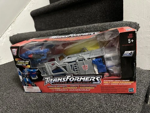 VTG RARE NEW Transformers Robots in Disguise RID Ultra Magnus NIB 2001