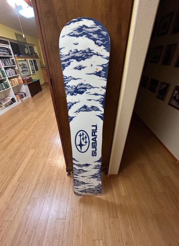 Subaru Lib Tech personalizado edición limitada 156 Attack Banana Board Foto 2 de 2