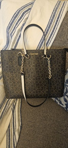 Calvin Klein Women's Small Tote Bag Top Zip Chain Handle Tote BAG - 第 5/9 張圖片