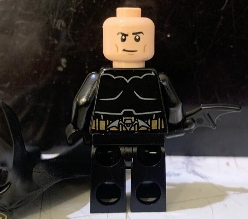 🔥🔥🔥New LEGO Tim Burton's Batman 1992 Minifigure sh880 Batcave 76252🔥🔥🔥 - Picture 4 of 5