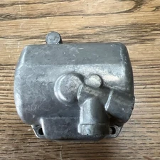 Yamaha FZ600 carb float bowl chamber housing carburettor 86-88 Mikuni FZ 600