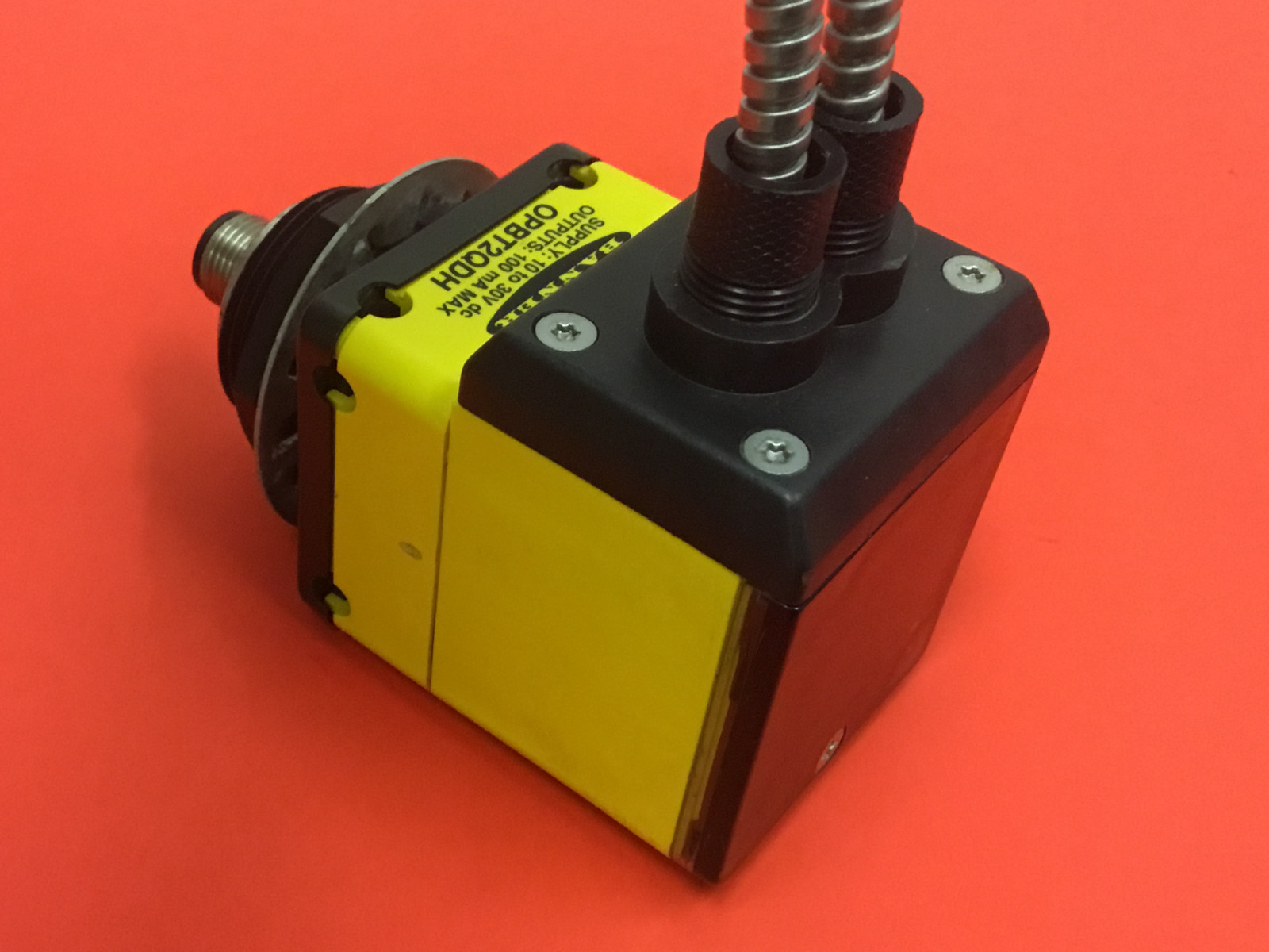 Banner - OSBF - Power Block - Model: OPBT2QDH - W/ Fiber Cable