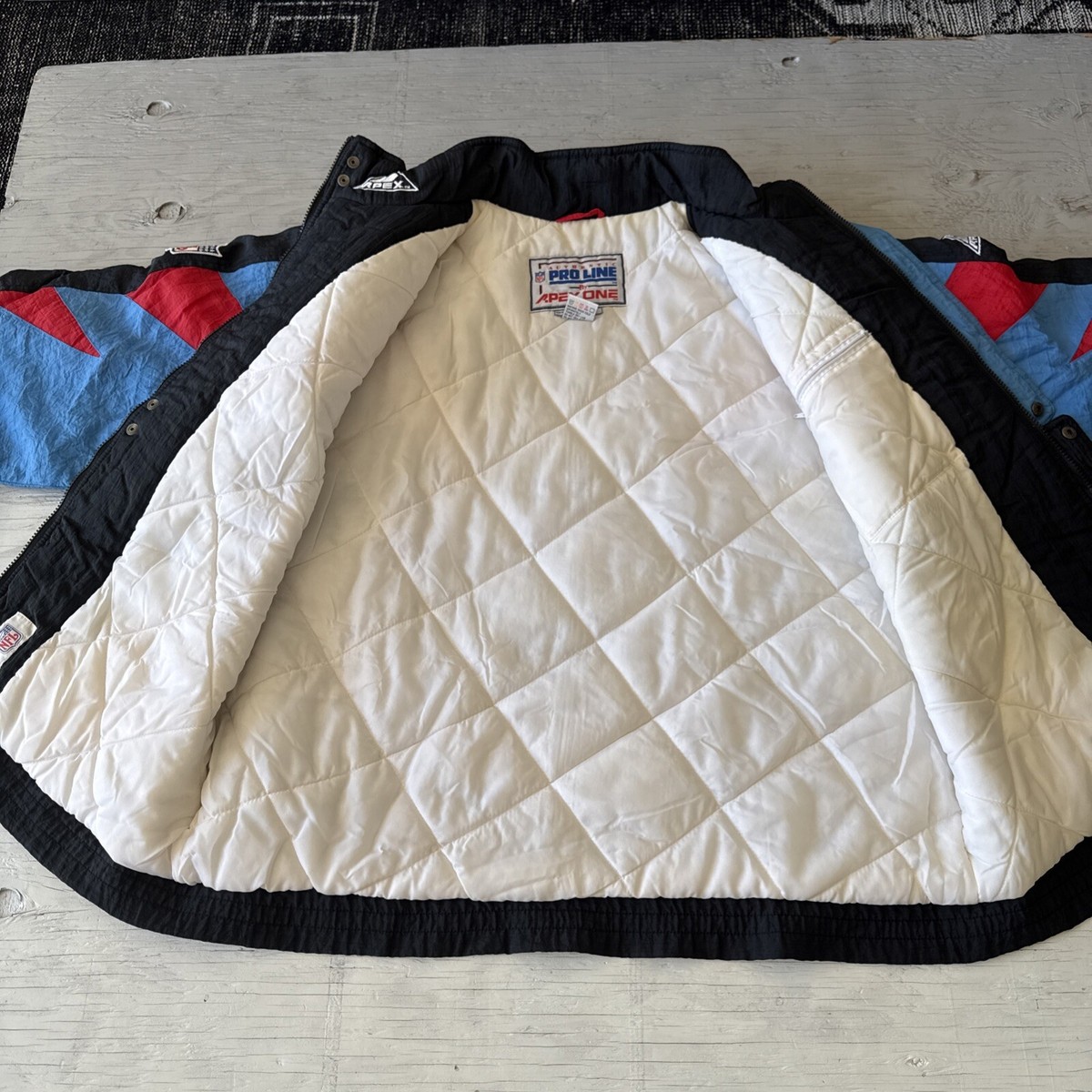 Vintage 90s NFL Pro line Apex Houston Oilers Sharktooth Full Zip