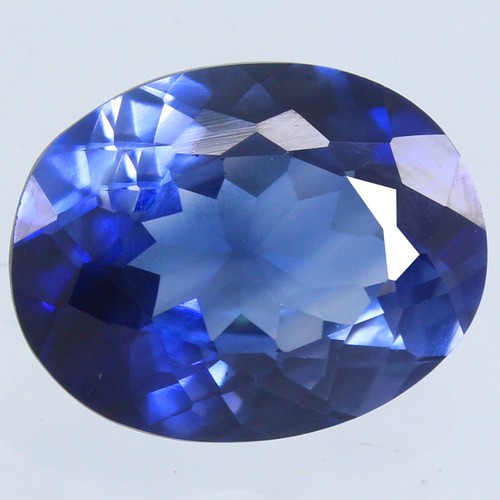 Saphir Naturel Bleu 9.45 Carats - Coussin, Certifié GGL, Traité Par Chauffage (Sri Lanka)