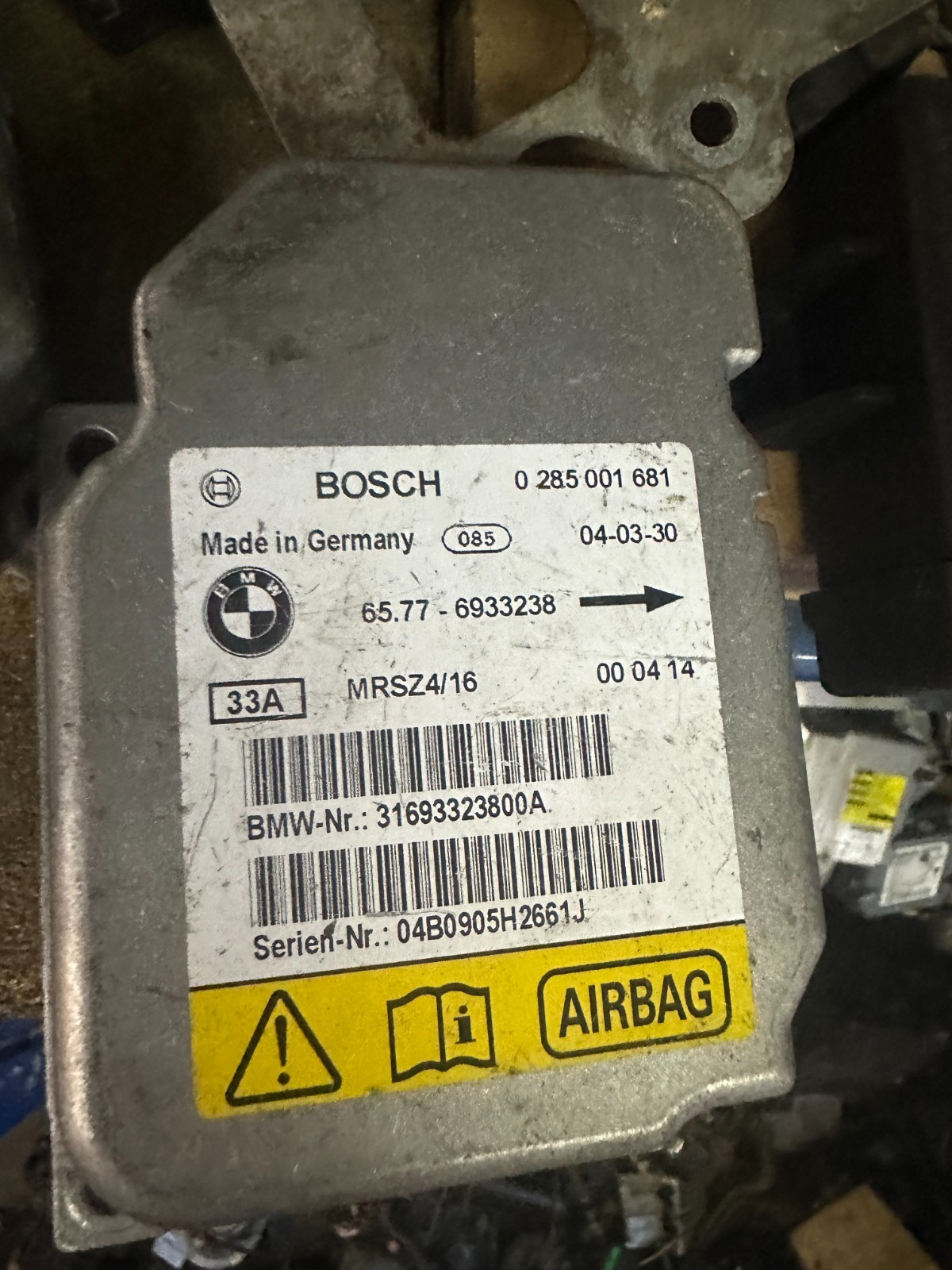 Boitier calculateur air bag BMW SERIE 1 E87 SERIE 3 E92 essence diesel 0285001681