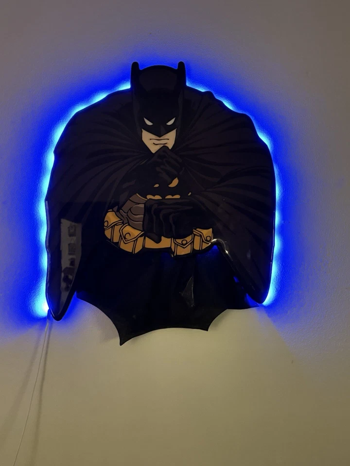 蝙蝠侠 LED 墙艺术树脂密封,蓝色、红色、紫色发光、稳定和闪烁模式 — 第 3/4 张图片