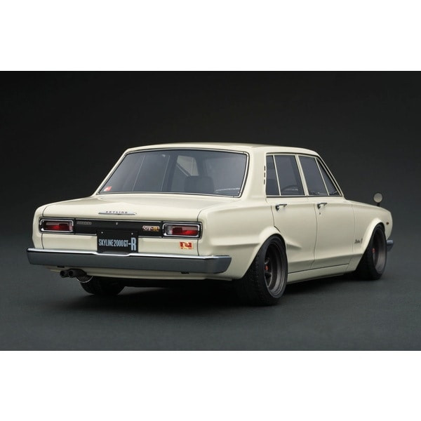 ミニカー 1/18 Nissan Skyline 2000 GT-R (PGC10) IG3511 1/18 Nissan Skyline 2000 GT-R (PGC10) Silver 10th